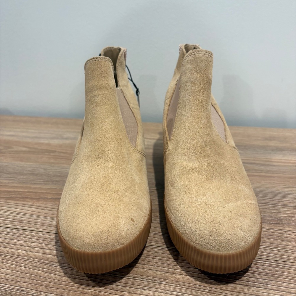 NWT Sorel Out N About III Wedge Bootie Women Tan 7.5 Waterproof Suede Chelsea - Picture 2 of 11